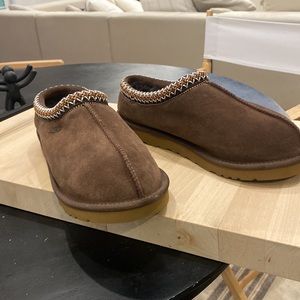 New. Ugg Tazman Dusted Coco brown